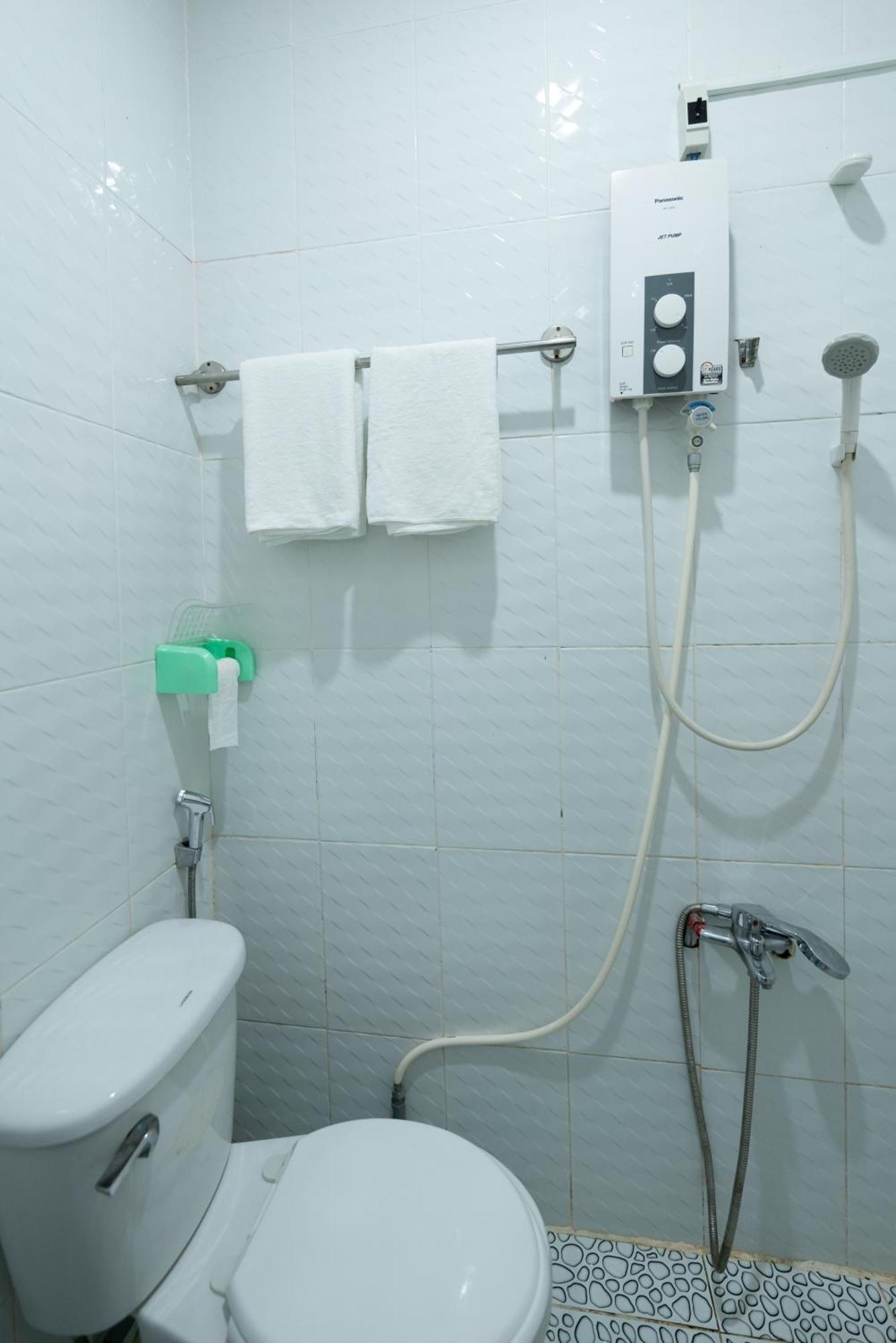 Thien Thanh Hotel Vĩnh Long Extérieur photo