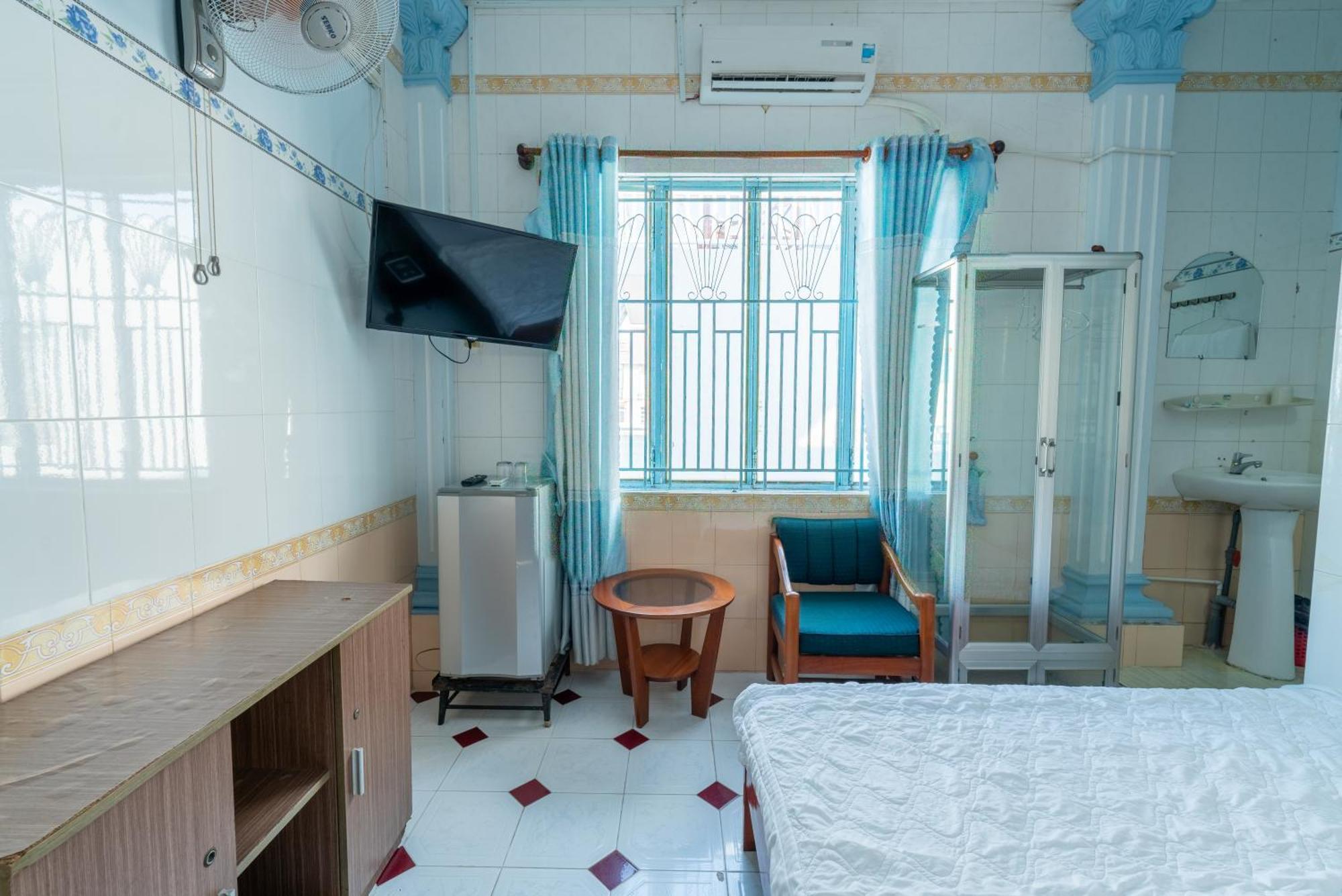 Thien Thanh Hotel Vĩnh Long Extérieur photo